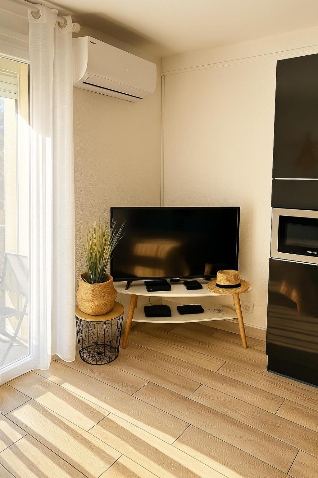 "Cosy" Appartement Confort De 50M2 A 150M De La Mer Et Du Centre Ville, Parking Gratuit กาเนต์-อ็อง-รูสซียง ภายนอก รูปภาพ